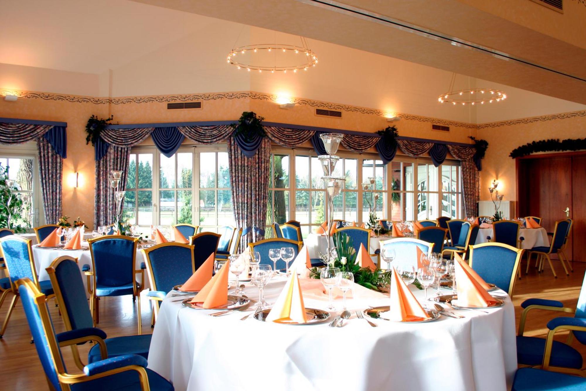 Land-Gut-Hotel Restaurant Kreuz Meyer Штур Экстерьер фото